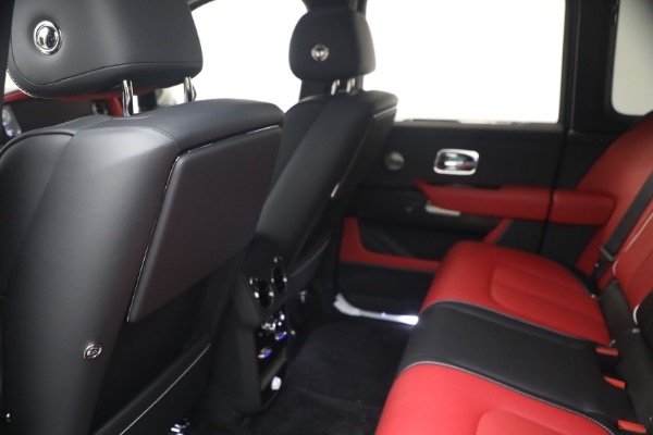 New 2027 Rolls-Royce Black Badge Cullinan for sale $569,350 at Rolls-Royce Motor Cars Greenwich in Greenwich CT 06830 24