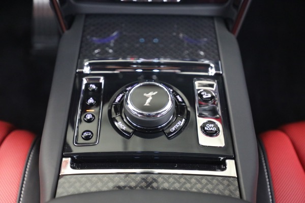 New 2027 Rolls-Royce Black Badge Cullinan for sale $569,350 at Rolls-Royce Motor Cars Greenwich in Greenwich CT 06830 25