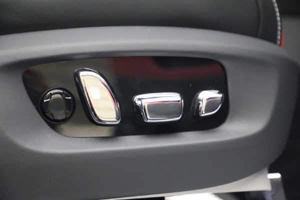 New 2027 Rolls-Royce Black Badge Cullinan for sale $569,350 at Rolls-Royce Motor Cars Greenwich in Greenwich CT 06830 28