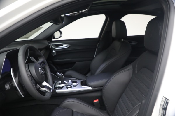 New 2026 Alfa Romeo Giulia Veloce for sale $57,670 at Rolls-Royce Motor Cars Greenwich in Greenwich CT 06830 16