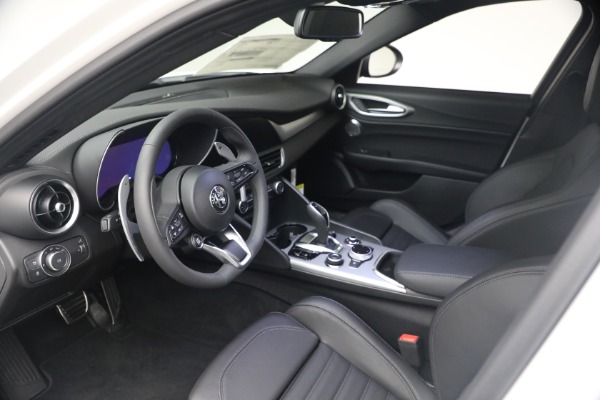 New 2026 Alfa Romeo Giulia Veloce for sale $57,670 at Rolls-Royce Motor Cars Greenwich in Greenwich CT 06830 20