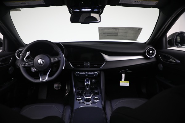 New 2026 Alfa Romeo Giulia Veloce for sale $57,670 at Rolls-Royce Motor Cars Greenwich in Greenwich CT 06830 21