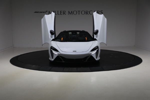 New 2026 McLaren Artura Spider Vision for sale $337,400 at Rolls-Royce Motor Cars Greenwich in Greenwich CT 06830 12