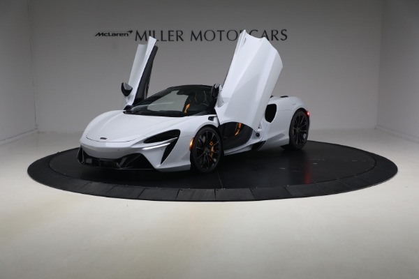 New 2026 McLaren Artura Spider Vision for sale $337,400 at Rolls-Royce Motor Cars Greenwich in Greenwich CT 06830 13