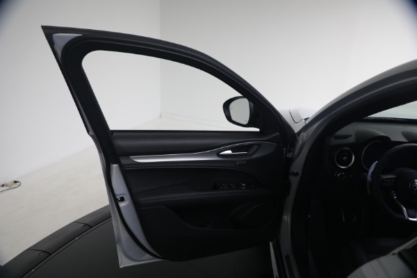 New 2026 Alfa Romeo Stelvio Veloce for sale $59,215 at Rolls-Royce Motor Cars Greenwich in Greenwich CT 06830 23