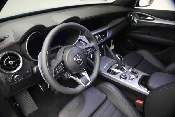 New 2026 Alfa Romeo Stelvio Veloce for sale $62,965 at Rolls-Royce Motor Cars Greenwich in Greenwich CT 06830 21