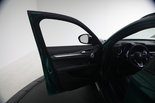 New 2026 Alfa Romeo Stelvio Veloce for sale $62,965 at Rolls-Royce Motor Cars Greenwich in Greenwich CT 06830 23