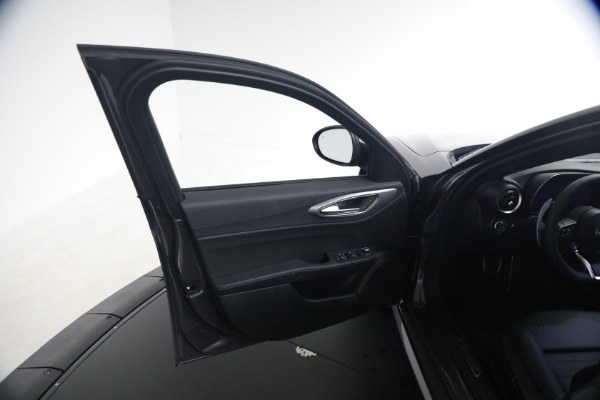 New 2026 Alfa Romeo Giulia Veloce for sale $55,815 at Rolls-Royce Motor Cars Greenwich in Greenwich CT 06830 23
