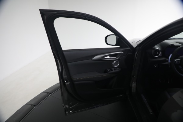 New 2026 Alfa Romeo Tonale Veloce for sale $50,035 at Rolls-Royce Motor Cars Greenwich in Greenwich CT 06830 23