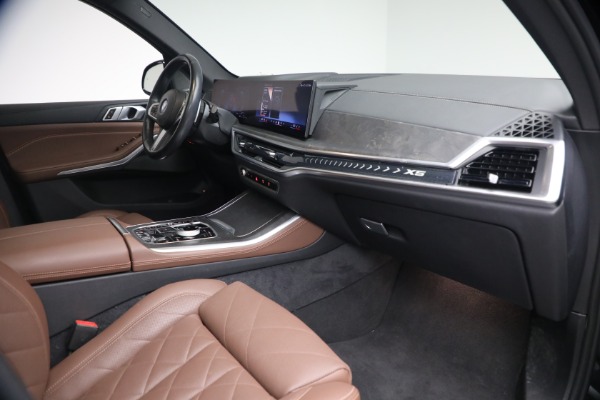 Used 2024 BMW X5 xDrive50e for sale $63,900 at Rolls-Royce Motor Cars Greenwich in Greenwich CT 06830 18
