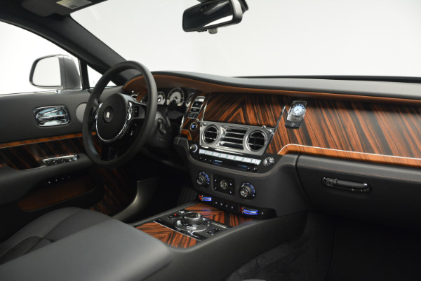 Used 2015 Rolls-Royce Wraith for sale Sold at Rolls-Royce Motor Cars Greenwich in Greenwich CT 06830 27