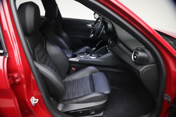 Used 2023 Alfa Romeo Giulia Veloce for sale $33,900 at Rolls-Royce Motor Cars Greenwich in Greenwich CT 06830 14