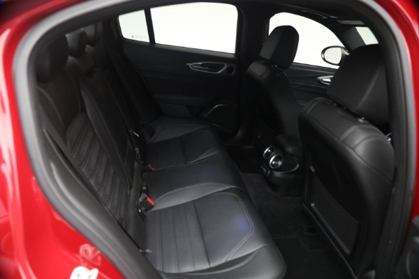 Used 2023 Alfa Romeo Giulia Veloce for sale $33,900 at Rolls-Royce Motor Cars Greenwich in Greenwich CT 06830 17