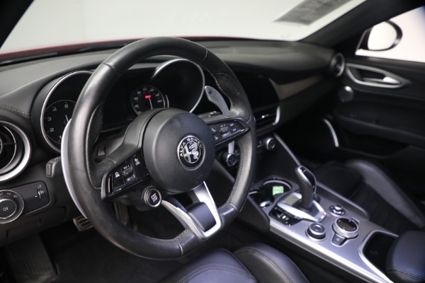Used 2023 Alfa Romeo Giulia Veloce for sale $33,900 at Rolls-Royce Motor Cars Greenwich in Greenwich CT 06830 22
