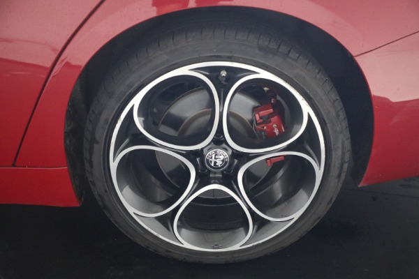 Used 2023 Alfa Romeo Giulia Veloce for sale $33,900 at Rolls-Royce Motor Cars Greenwich in Greenwich CT 06830 23