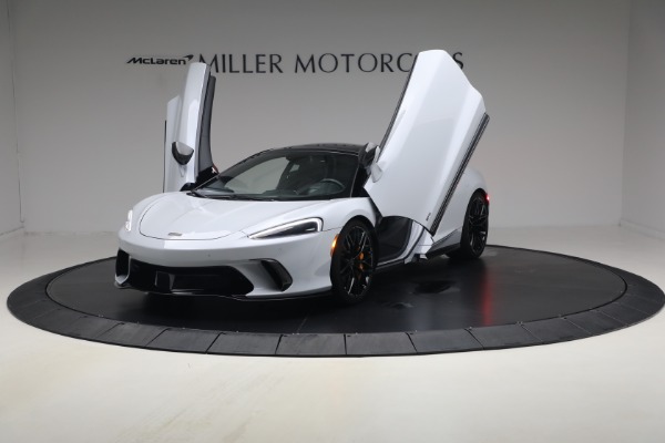 Used 2025 McLaren GTS Performance for sale $189,900 at Rolls-Royce Motor Cars Greenwich in Greenwich CT 06830 12