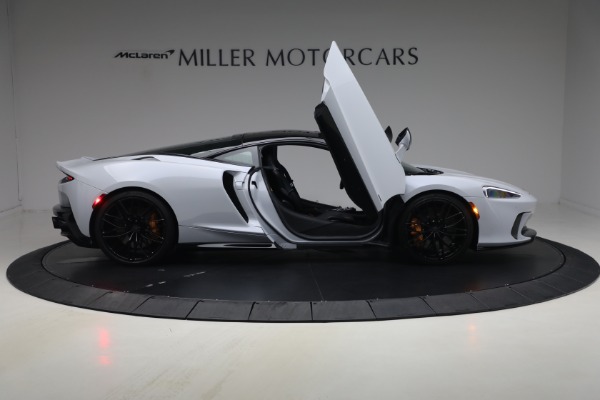 Used 2025 McLaren GTS Performance for sale $189,900 at Rolls-Royce Motor Cars Greenwich in Greenwich CT 06830 17