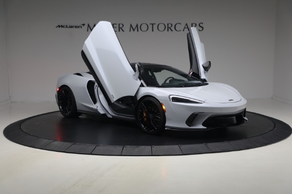 Used 2025 McLaren GTS Performance for sale $189,900 at Rolls-Royce Motor Cars Greenwich in Greenwich CT 06830 18