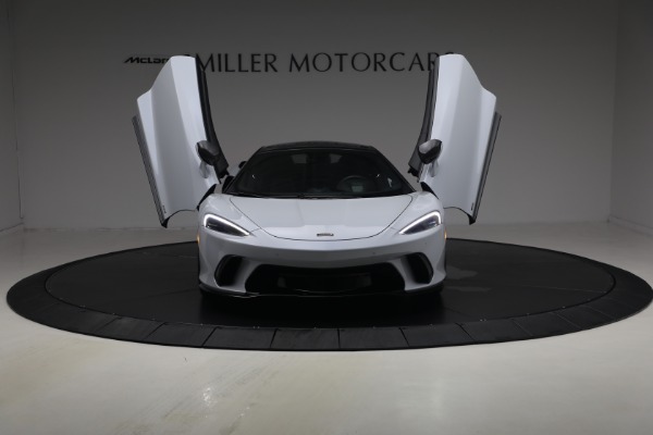 Used 2025 McLaren GTS Performance for sale $189,900 at Rolls-Royce Motor Cars Greenwich in Greenwich CT 06830 19