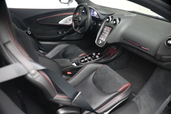 Used 2025 McLaren GTS Performance for sale $189,900 at Rolls-Royce Motor Cars Greenwich in Greenwich CT 06830 26