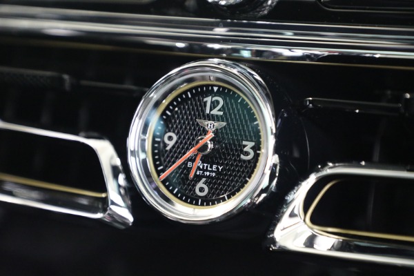 Used 2022 Bentley Flying Spur W12 for sale $195,900 at Rolls-Royce Motor Cars Greenwich in Greenwich CT 06830 25