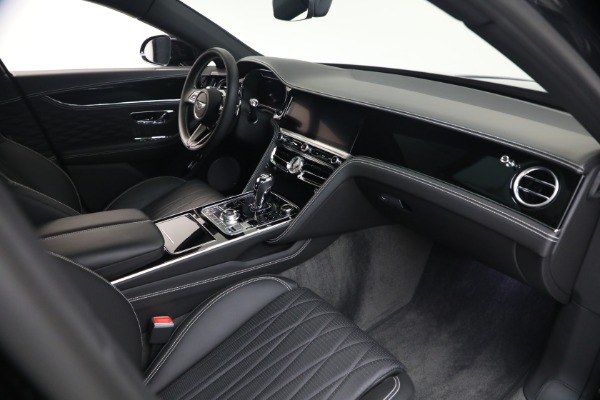 Used 2022 Bentley Flying Spur W12 for sale $195,900 at Rolls-Royce Motor Cars Greenwich in Greenwich CT 06830 26