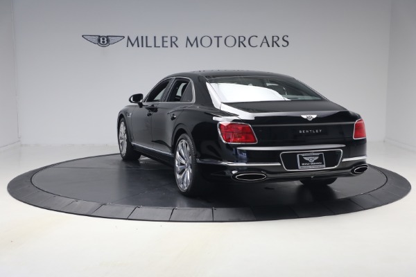 Used 2022 Bentley Flying Spur W12 for sale $195,900 at Rolls-Royce Motor Cars Greenwich in Greenwich CT 06830 5