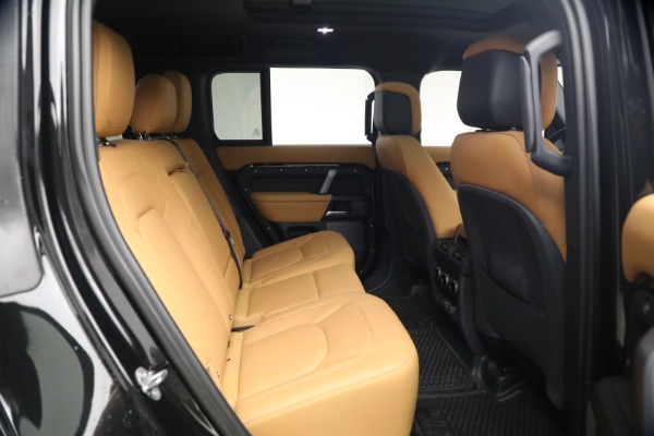 Used 2024 Land Rover Defender 110 V8 P525 for sale $84,900 at Rolls-Royce Motor Cars Greenwich in Greenwich CT 06830 21