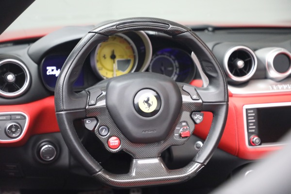 Used 2017 Ferrari California T for sale $163,900 at Rolls-Royce Motor Cars Greenwich in Greenwich CT 06830 21