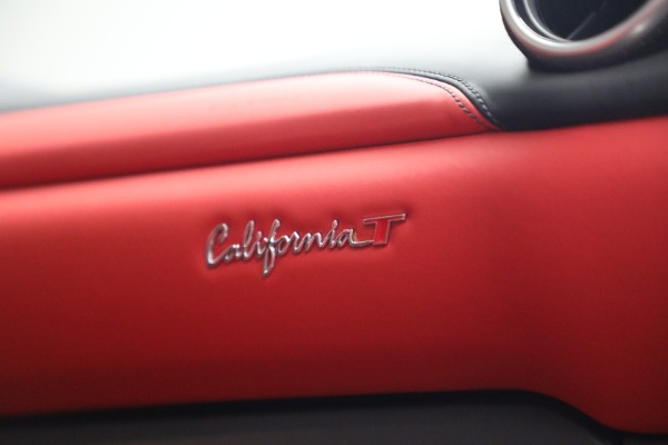 Used 2017 Ferrari California T for sale $163,900 at Rolls-Royce Motor Cars Greenwich in Greenwich CT 06830 22