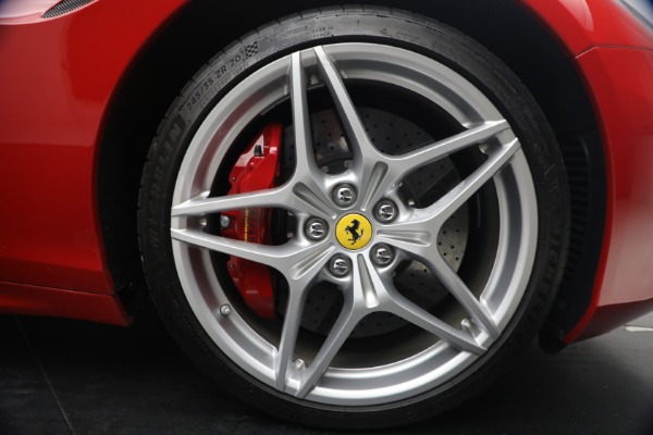 Used 2017 Ferrari California T for sale $163,900 at Rolls-Royce Motor Cars Greenwich in Greenwich CT 06830 26