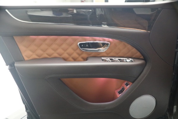 Used 2021 Bentley Bentayga Speed for sale $139,900 at Rolls-Royce Motor Cars Greenwich in Greenwich CT 06830 18