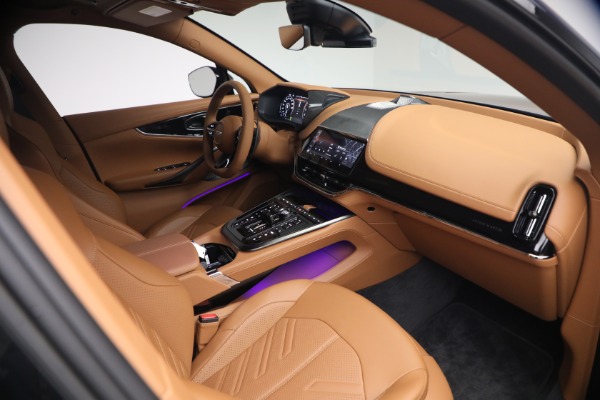 New 2026 Aston Martin DBX S for sale $289,900 at Rolls-Royce Motor Cars Greenwich in Greenwich CT 06830 21