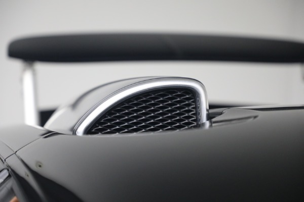 Used 2006 Bugatti Veyron 16.4 for sale Call for price at Rolls-Royce Motor Cars Greenwich in Greenwich CT 06830 27