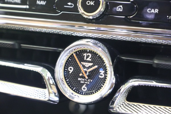 New 2027 Bentley Flying Spur Azure for sale $363,300 at Rolls-Royce Motor Cars Greenwich in Greenwich CT 06830 24