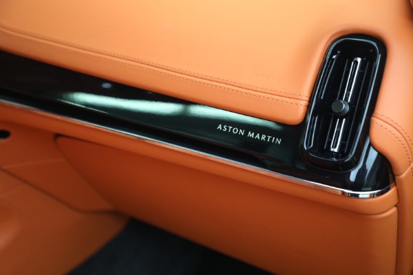 Used 2025 Aston Martin DBX 707 for sale $209,900 at Rolls-Royce Motor Cars Greenwich in Greenwich CT 06830 20