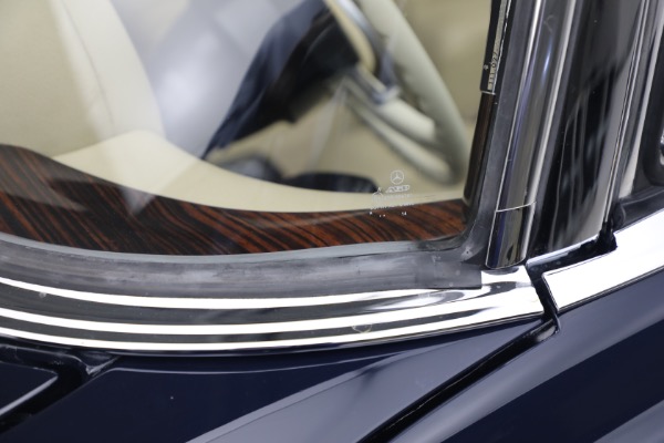 Used 1971 Mercedes-Benz 280SE 3.5 Cabriolet for sale $475,000 at Rolls-Royce Motor Cars Greenwich in Greenwich CT 06830 27