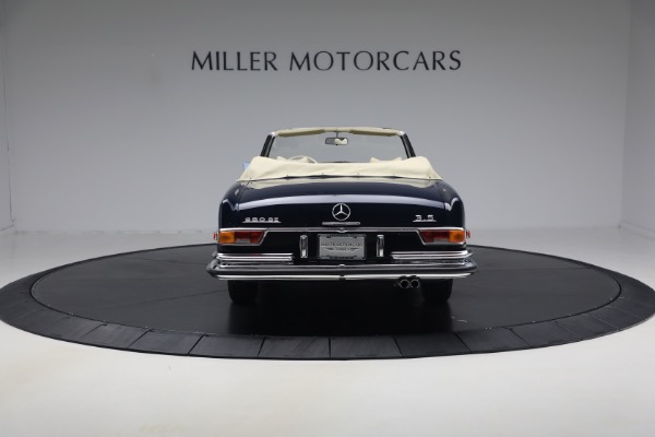 Used 1971 Mercedes-Benz 280SE 3.5 Cabriolet for sale $475,000 at Rolls-Royce Motor Cars Greenwich in Greenwich CT 06830 5