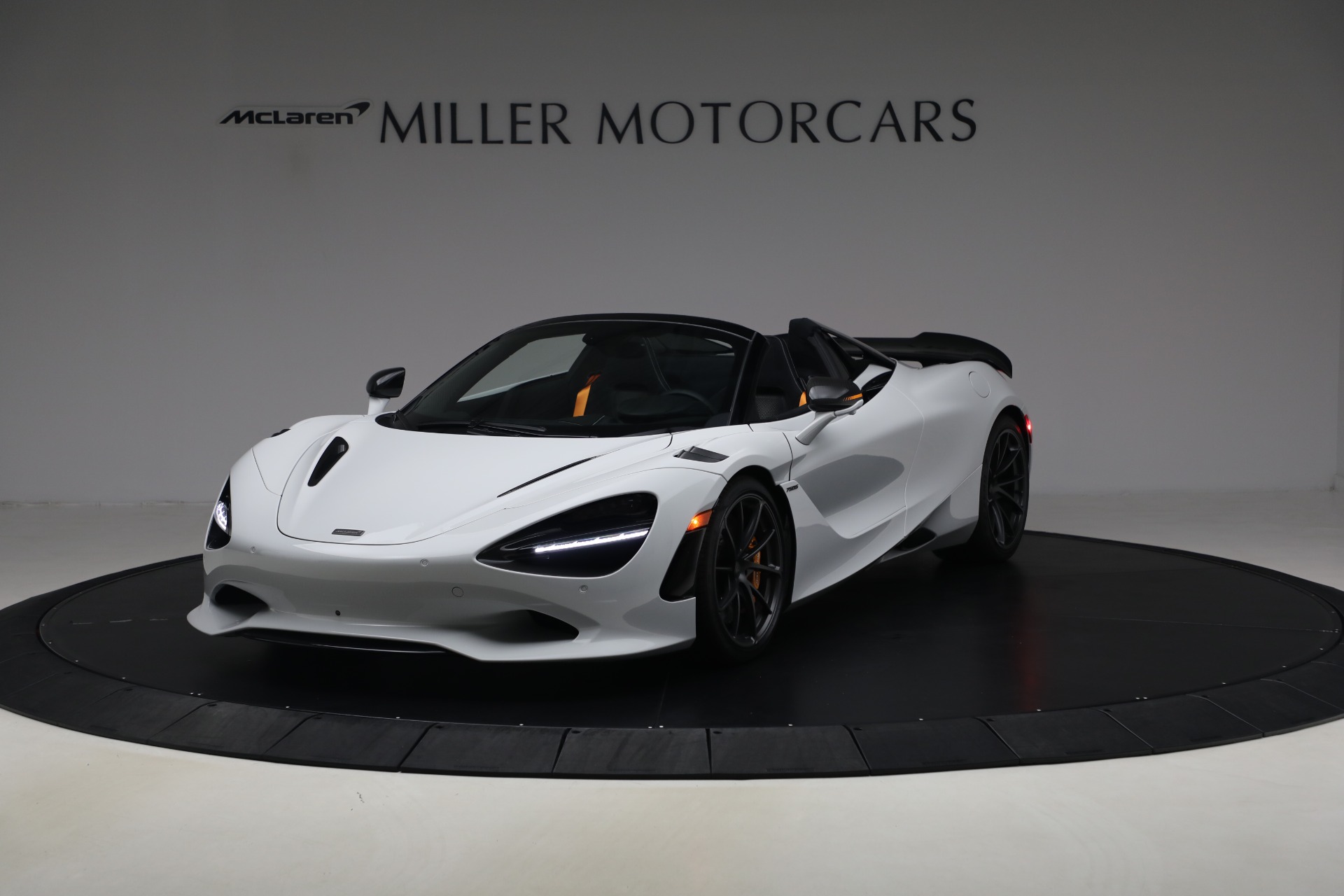 New 2027 McLaren 750S Spider Performance for sale $471,170 at Rolls-Royce Motor Cars Greenwich in Greenwich CT 06830 1