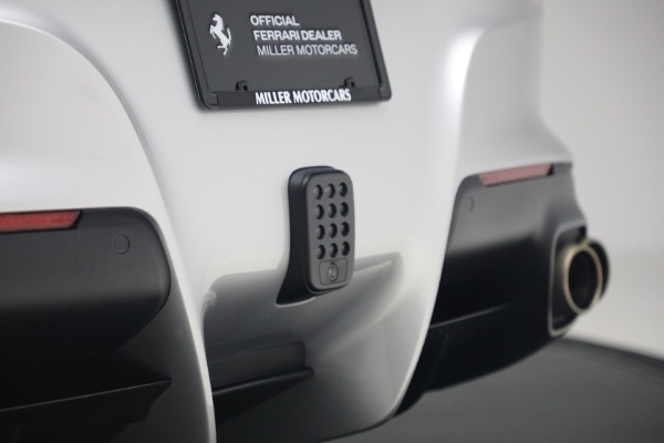 Used 2014 Ferrari F12berlinetta for sale $519,900 at Rolls-Royce Motor Cars Greenwich in Greenwich CT 06830 25