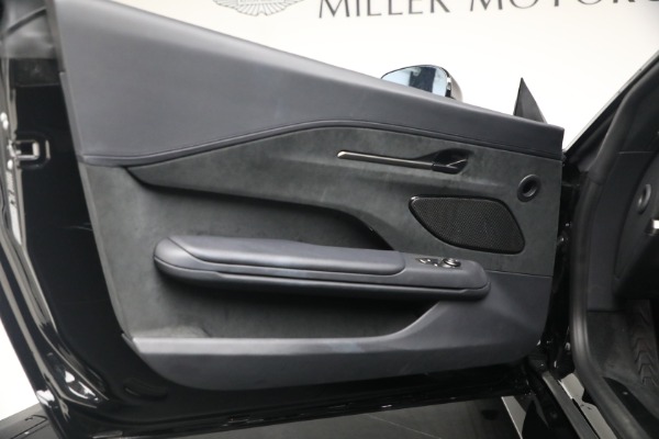 Used 2025 Aston Martin Vantage for sale $187,900 at Rolls-Royce Motor Cars Greenwich in Greenwich CT 06830 16