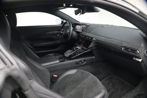 Used 2025 Aston Martin Vantage for sale $187,900 at Rolls-Royce Motor Cars Greenwich in Greenwich CT 06830 17