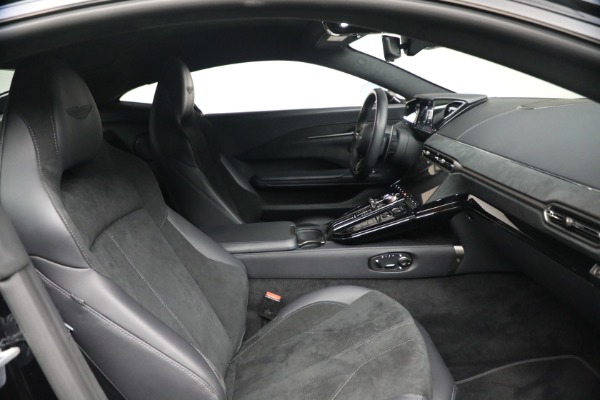 Used 2025 Aston Martin Vantage for sale $187,900 at Rolls-Royce Motor Cars Greenwich in Greenwich CT 06830 18
