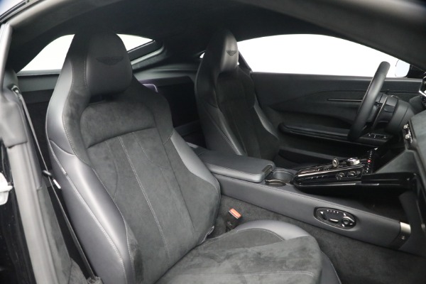 Used 2025 Aston Martin Vantage for sale $187,900 at Rolls-Royce Motor Cars Greenwich in Greenwich CT 06830 19
