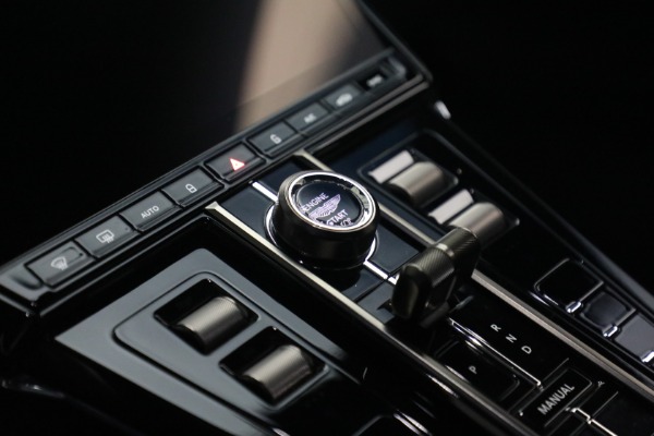 Used 2025 Aston Martin Vantage for sale $187,900 at Rolls-Royce Motor Cars Greenwich in Greenwich CT 06830 22