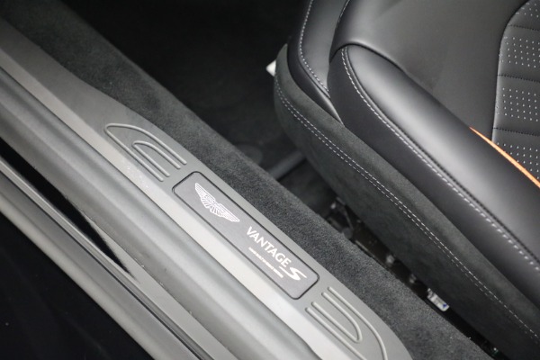 New 2026 Aston Martin Vantage S Roadster for sale $256,300 at Rolls-Royce Motor Cars Greenwich in Greenwich CT 06830 26