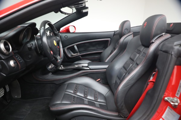 Used 2014 Ferrari California 30 for sale $115,900 at Rolls-Royce Motor Cars Greenwich in Greenwich CT 06830 15