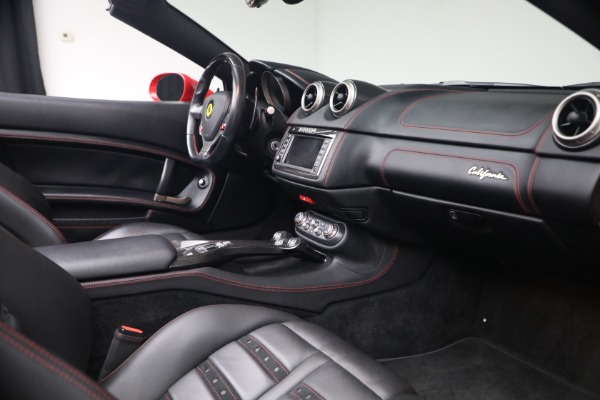 Used 2014 Ferrari California 30 for sale $115,900 at Rolls-Royce Motor Cars Greenwich in Greenwich CT 06830 17