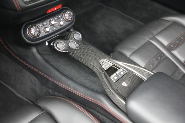 Used 2014 Ferrari California 30 for sale $115,900 at Rolls-Royce Motor Cars Greenwich in Greenwich CT 06830 24