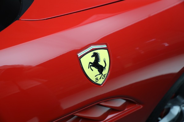 Used 2014 Ferrari California 30 for sale $115,900 at Rolls-Royce Motor Cars Greenwich in Greenwich CT 06830 27